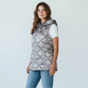 Gerry Silver Gray Reversible Quilted Puffer Vest with Hood Size Medium EUC